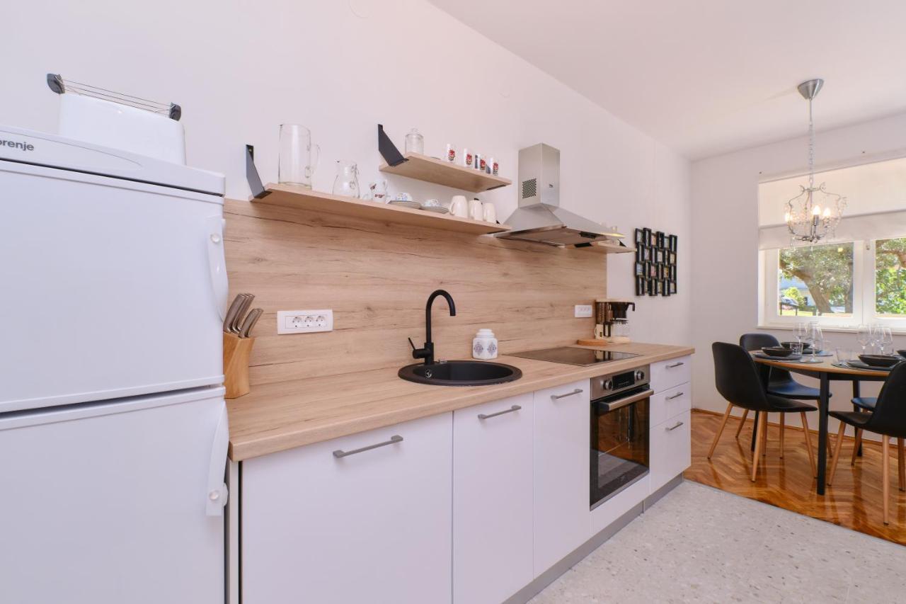 Dairos2 Apartment Mali Lošinj Exterior foto